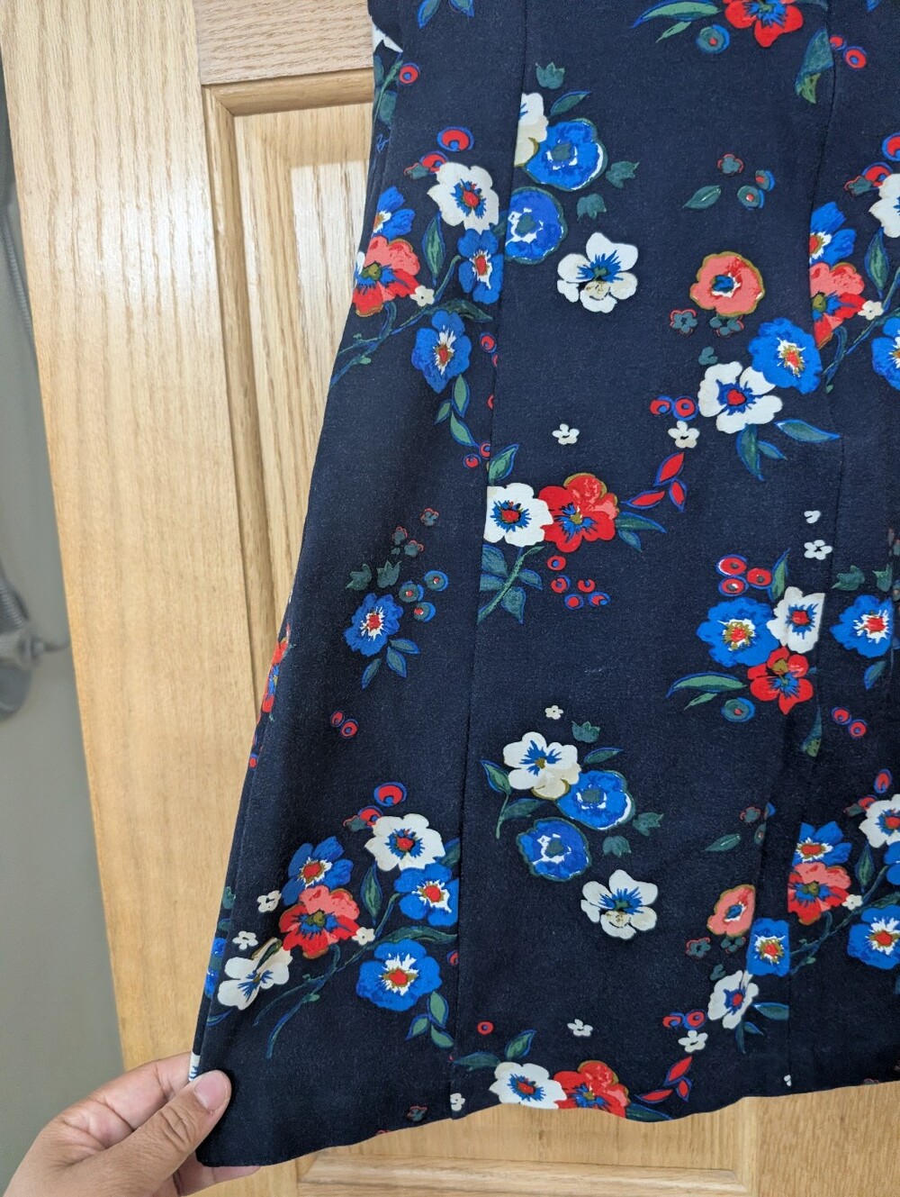 Tory Burch Miranda Short-Sleeve Pansy Bouquet Ponte Shirt dress S - Picture 10 of 10